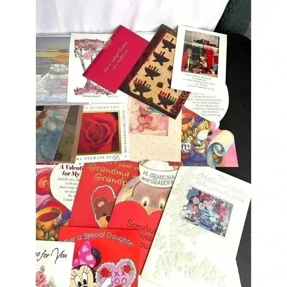 VTG 31 Greeting Cards Valentines Day Birthday Holiday Bears‎ Hearts UNUSED